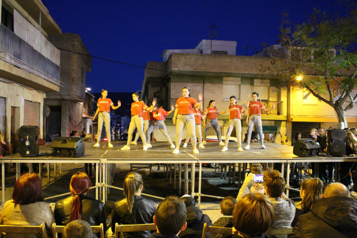 Gran ambiente en el pistoletazo de salida de las fiestas en honor a San José en el barrio de la calle Ancha de Motril
